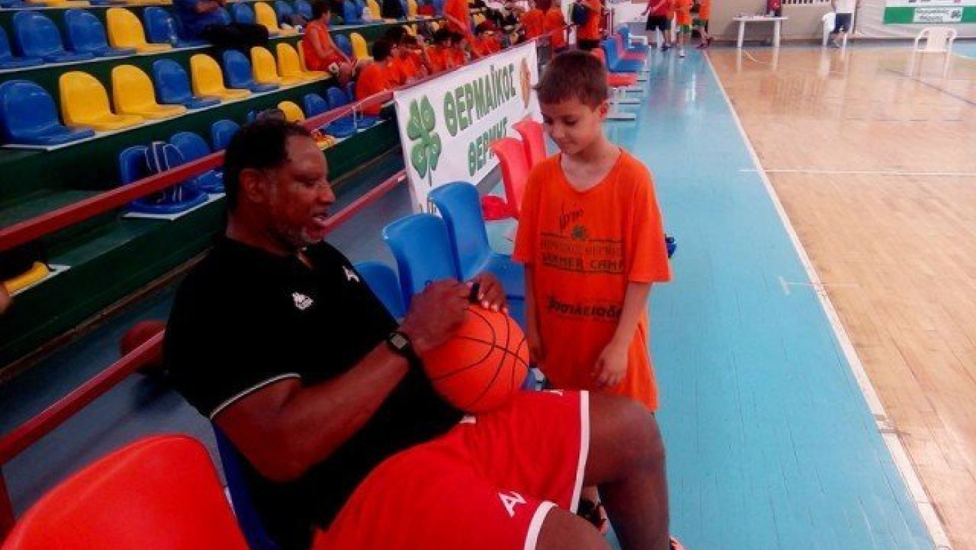 Το θερμό κοινό, ο Γκάλης και η εξέλιξη του Βεζένκοφ