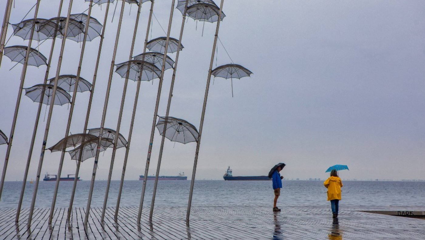 Ο καιρός της Πέμπτης (13/2): Πού θα σημειωθούν βροχές και καταιγίδες