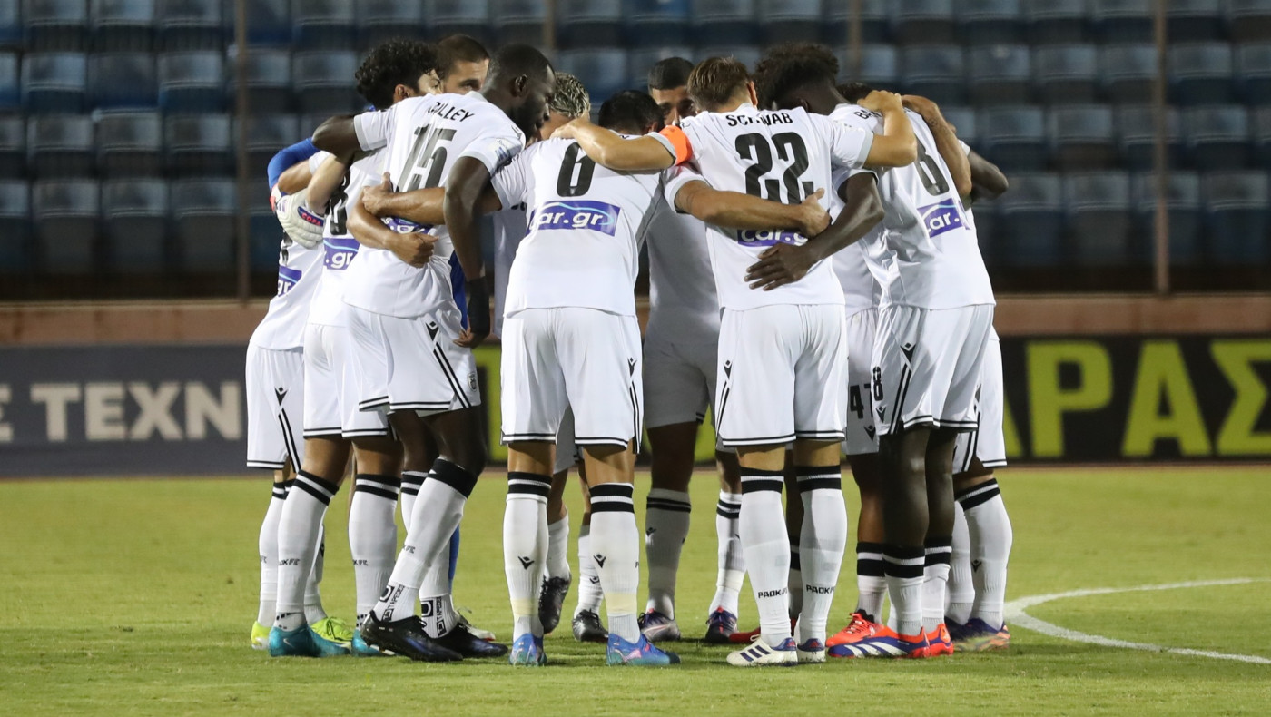 Mε τον κόσμο της στην Τούμπα η Βικτόρια Πλζεν