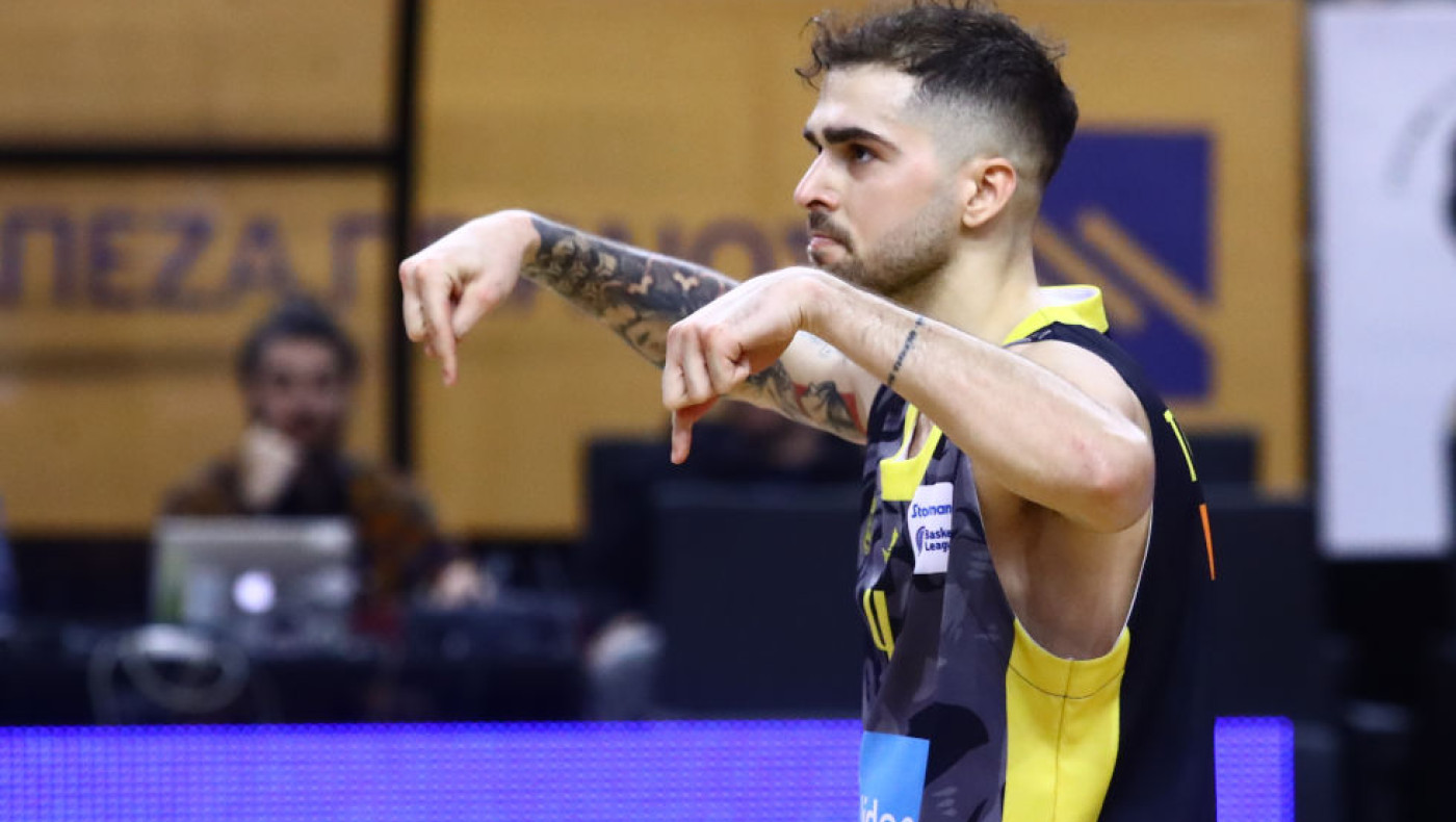 GBL: Στην κορυφή του Top 10 η τρίποντη ρουκέτα του Τολιόπουλου