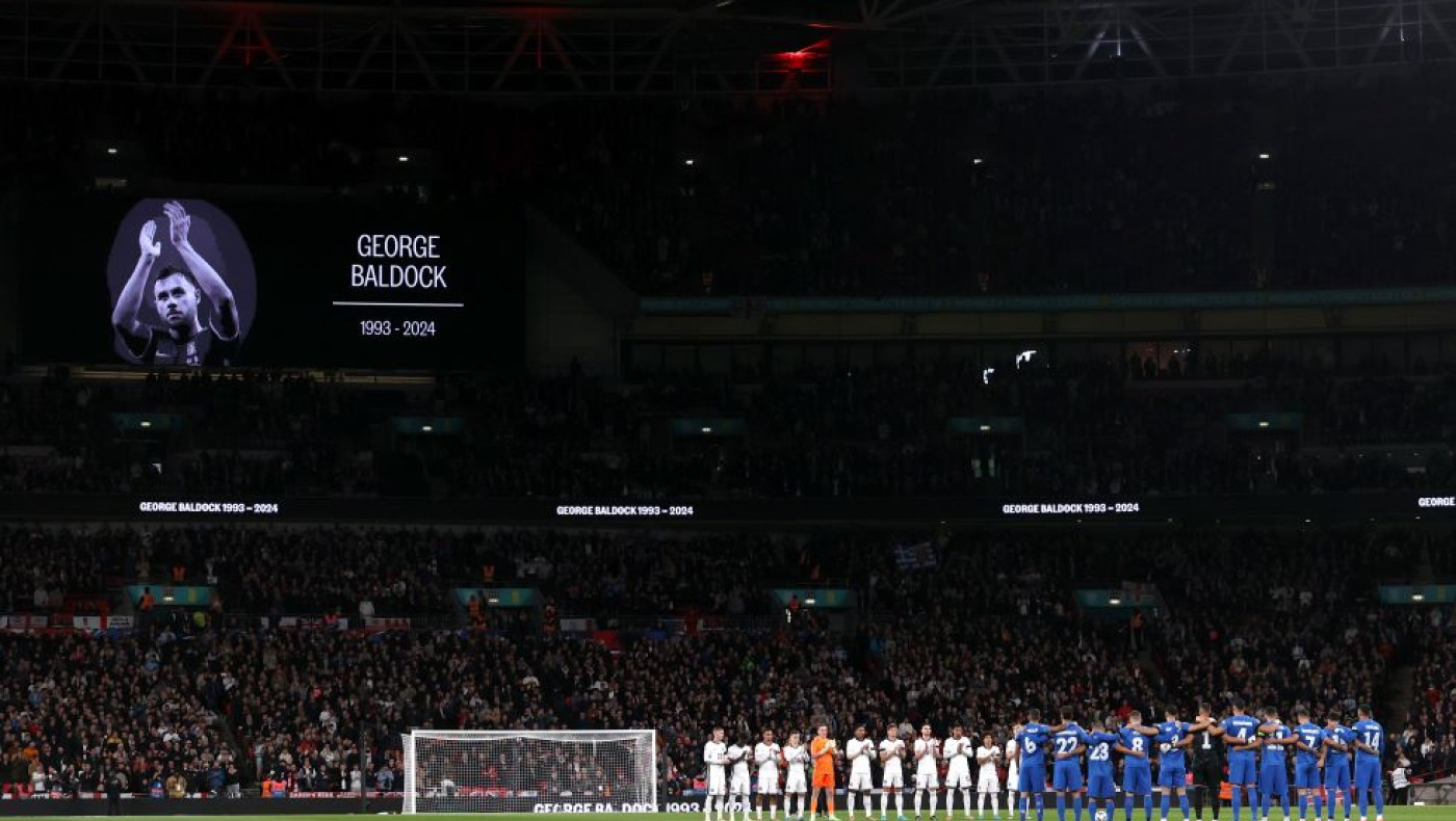 Αγγλία-Ελλάδα: Ενός λεπτού σιγή για τον Μπάλντοκ και ανατριχίλα στο «Γουέμπλεϊ» (vid)