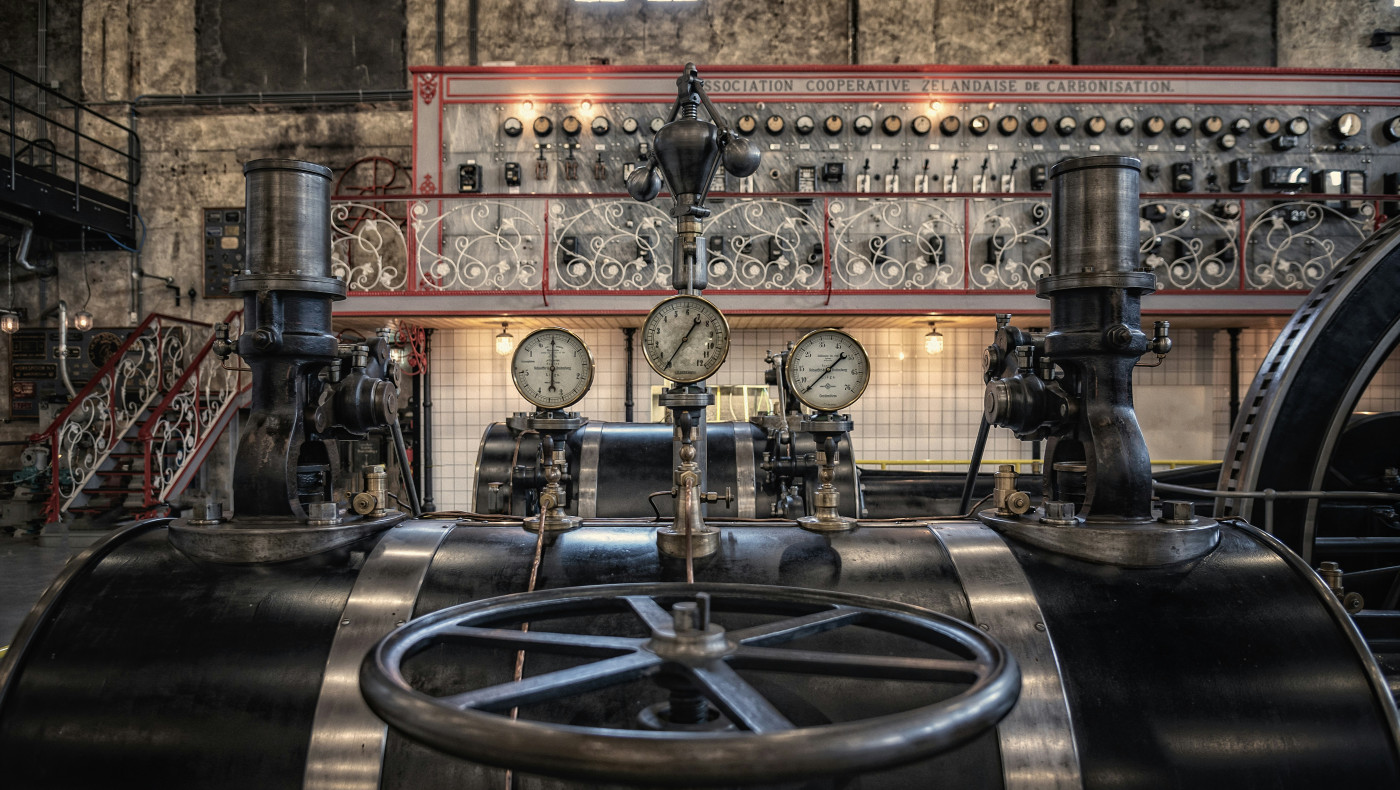 Ζευγάρι υποσχόταν αιώνια νεότητα με μια... χρονομηχανή