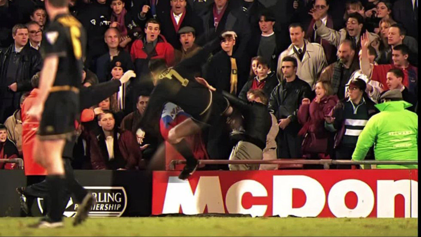 Photostory: H θρυλική κλωτσιά του «βασιλιά» Ερίκ Καντονά