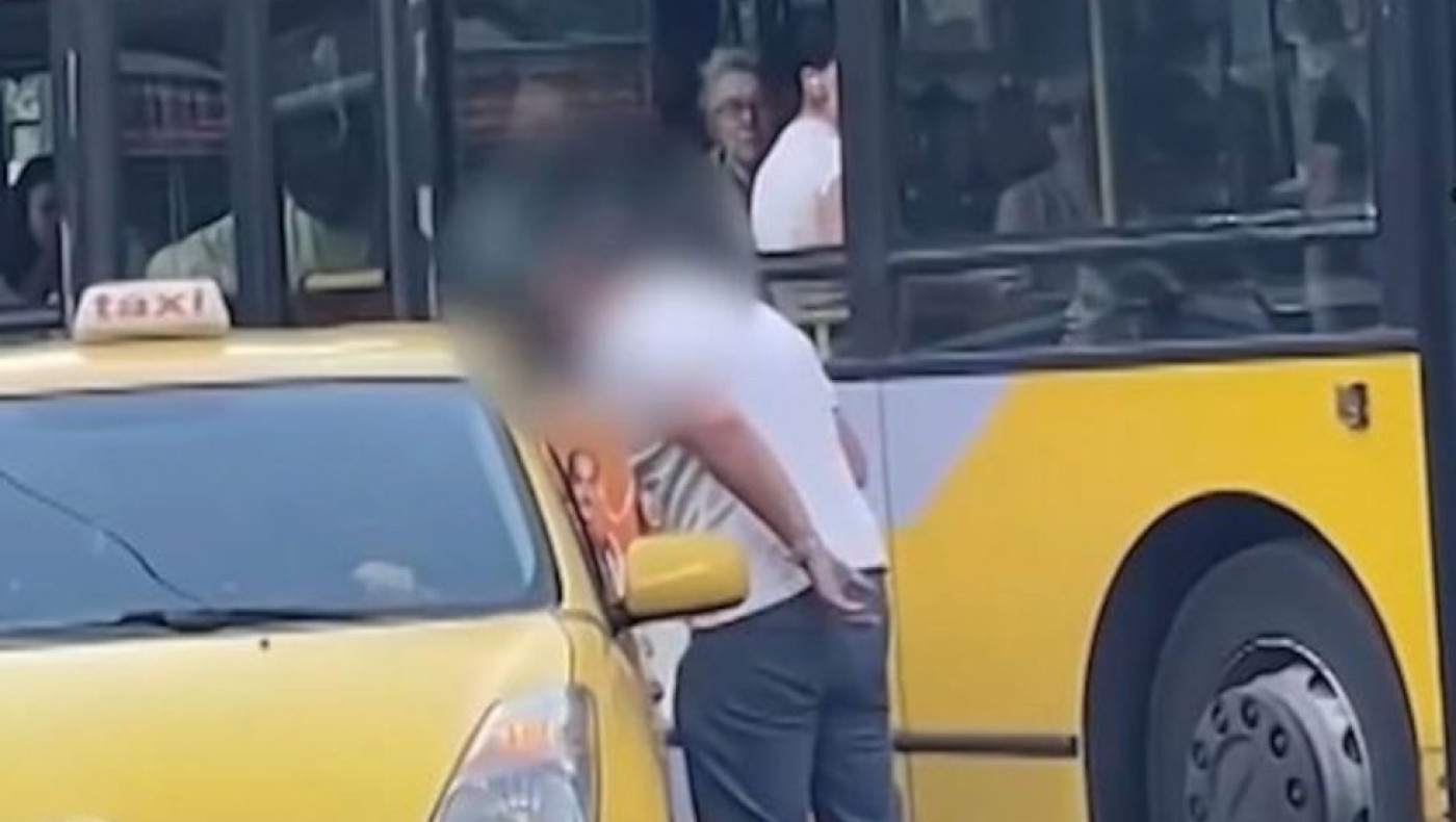 Σύνταγμα-Άγριος καβγάς οδηγού τρόλεϊ και ταξιτζή: «Θα σου σπάσω το τζάμι»