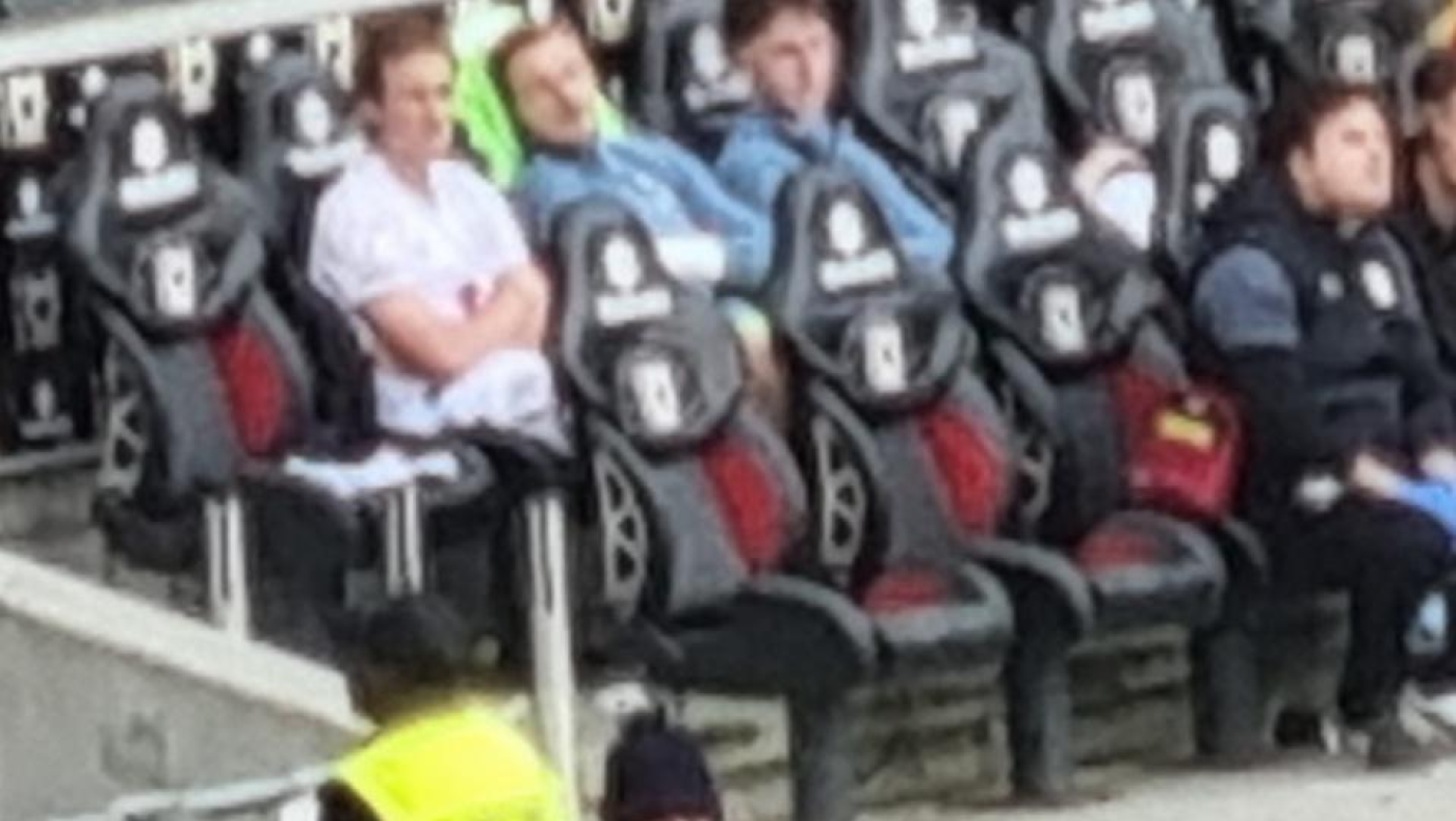 Σάλο με παίκτη που κάθισε σε θέση που ήταν κρεμασμένη η φανέλα του Μπάλντοκ