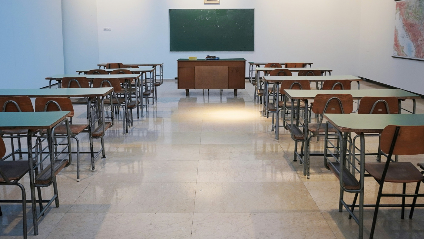 Νίκαια: Χρέωση 5 ευρώ στα παιδιά για... ζέσταμα φαγητού!