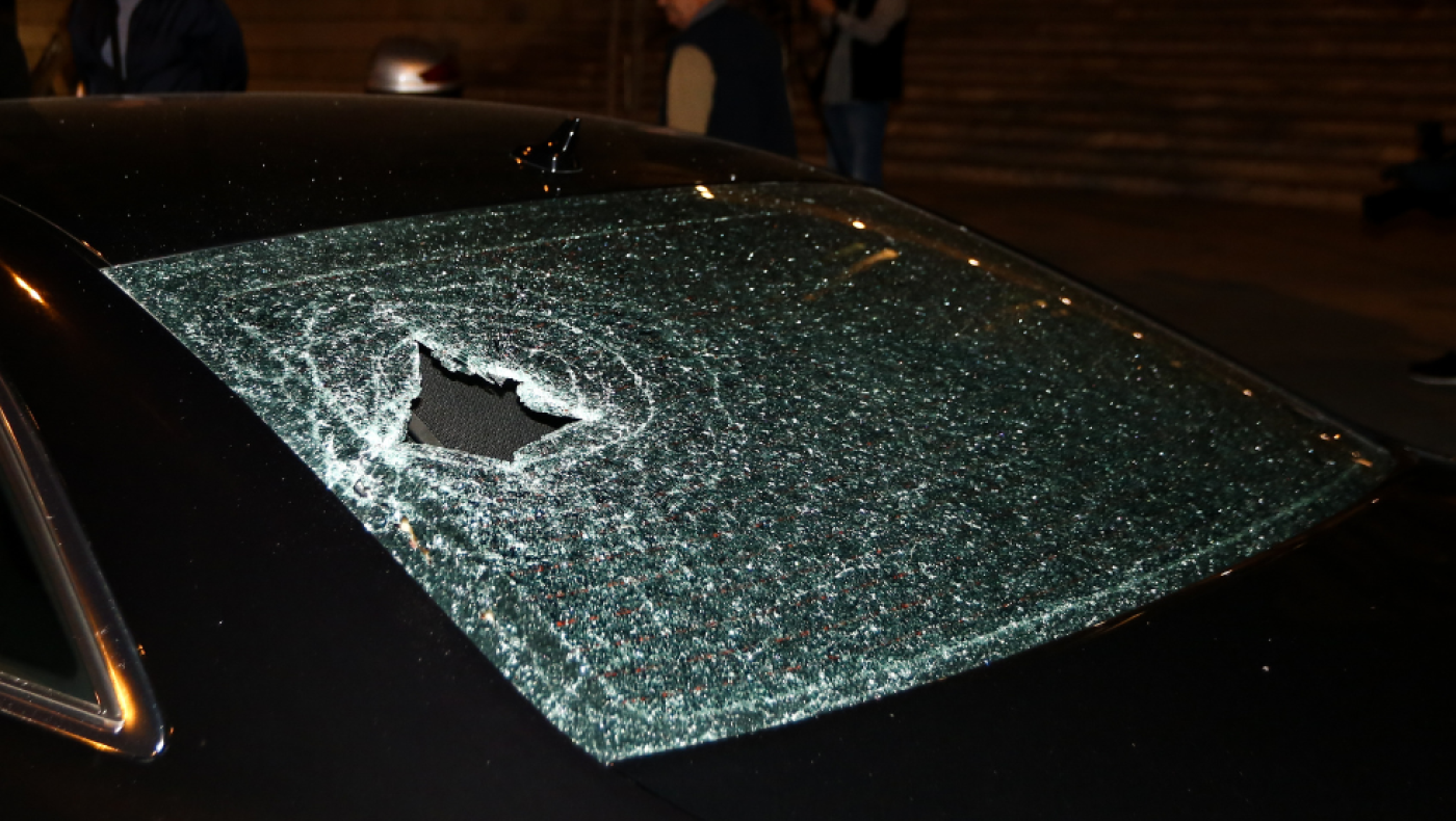 Κουκουλοφόρος «σάρωσε» 20 ΙΧ με λοστό στην Κρήτη