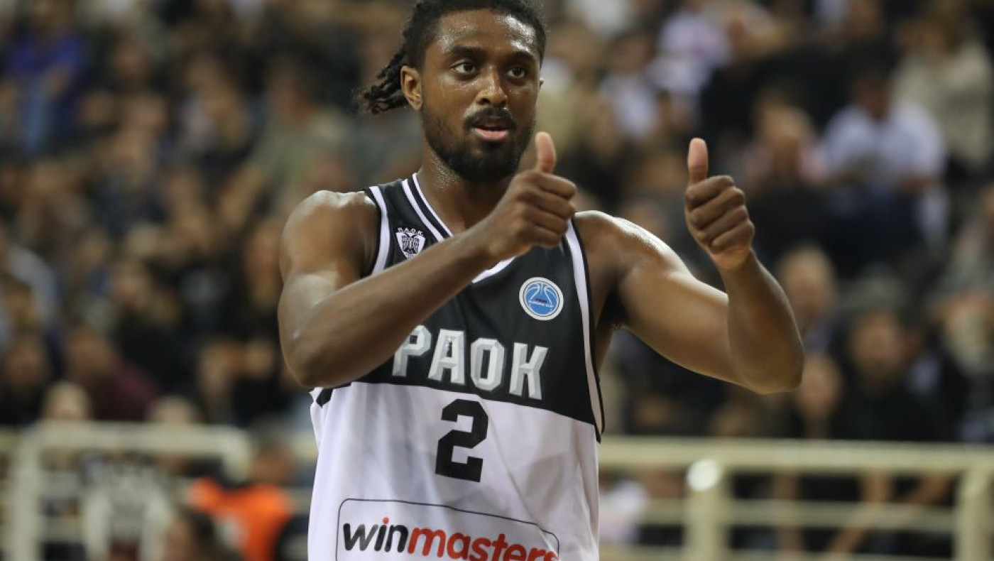 Χέντερσον: «Αυτή είναι η νοοτροπία του προπονητή-Να κερδίσουμε όλα τα ματς του ομίλου»