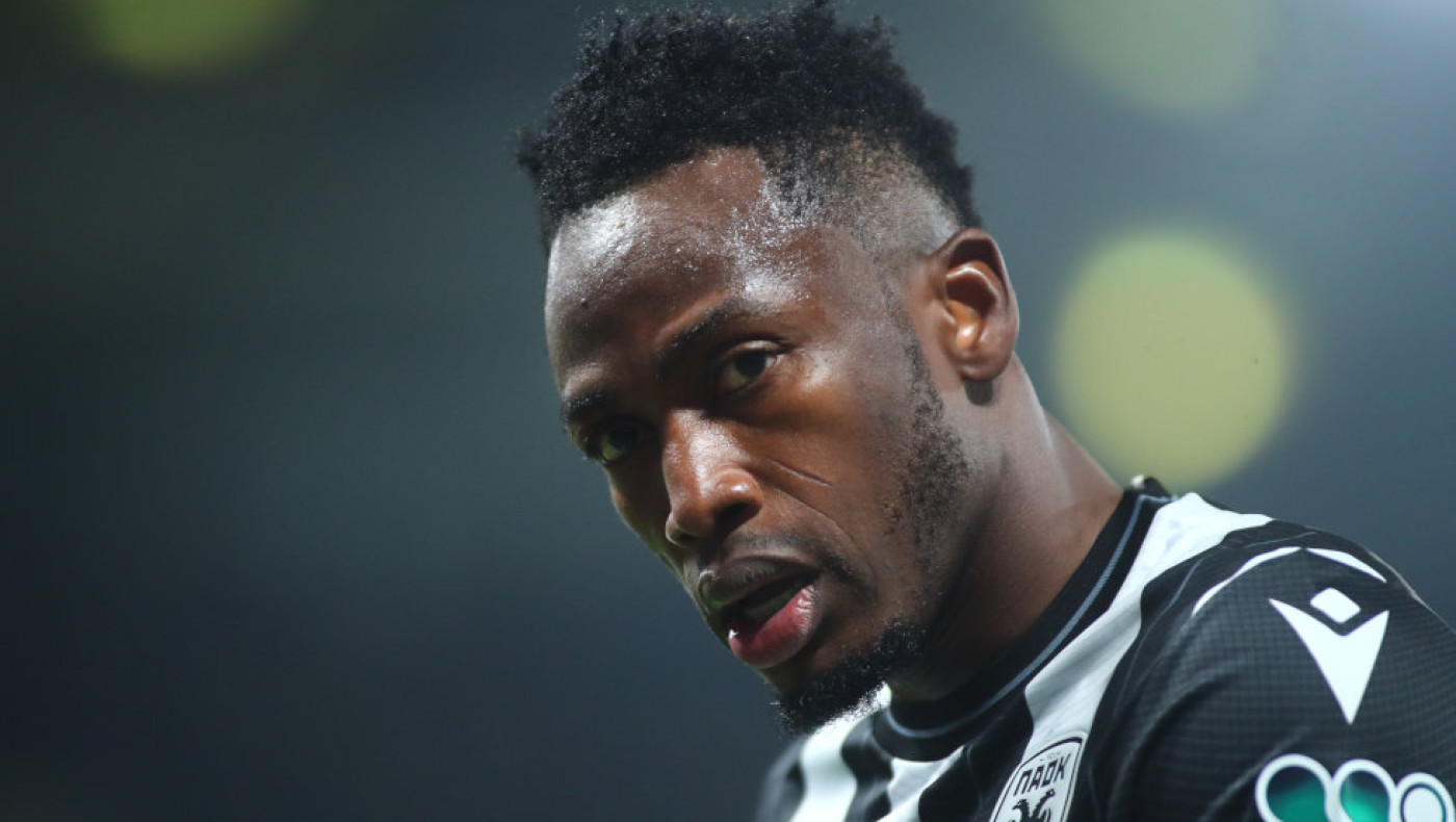 Γουέστ Χαμ και Έβερτον εξετάζουν τον Μπάμπα για τον Ιανουάριο!