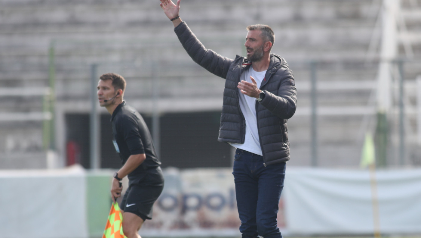 Μακεδονικός: Τέλος ο Μαλεζάς-Αναλαμβάνει ο Παπαβασιλείου