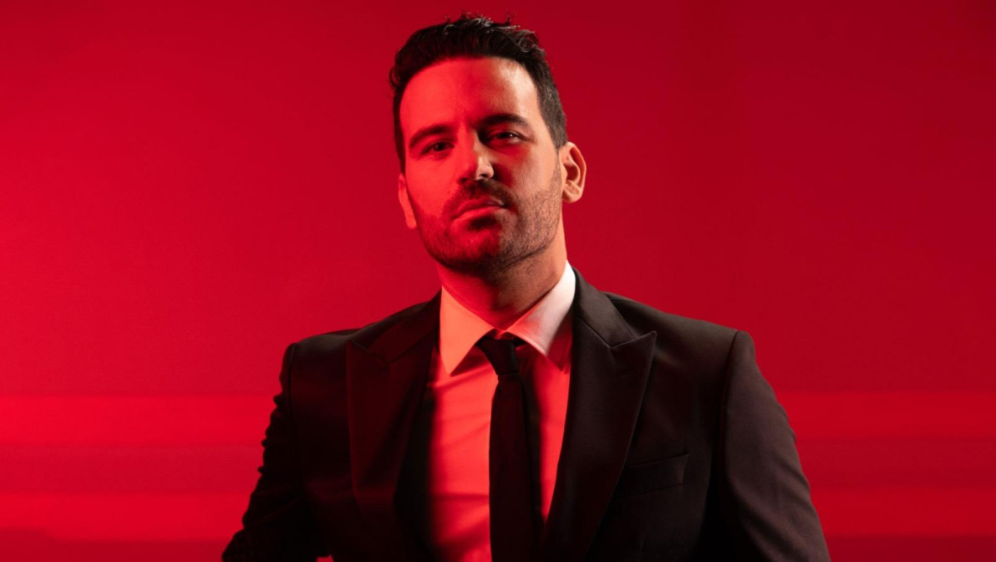 «Ήρωας είσαι»: Σε τι αναφέρεται το νέο συγκλονιστικό τραγούδι του Νικηφόρου