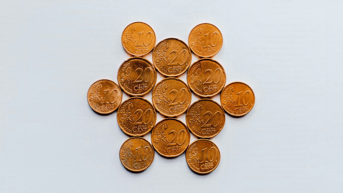 ΕΛΣΤΑΤ: Το διαθέσιμο εισόδημα... μειώνει την αποταμίευση