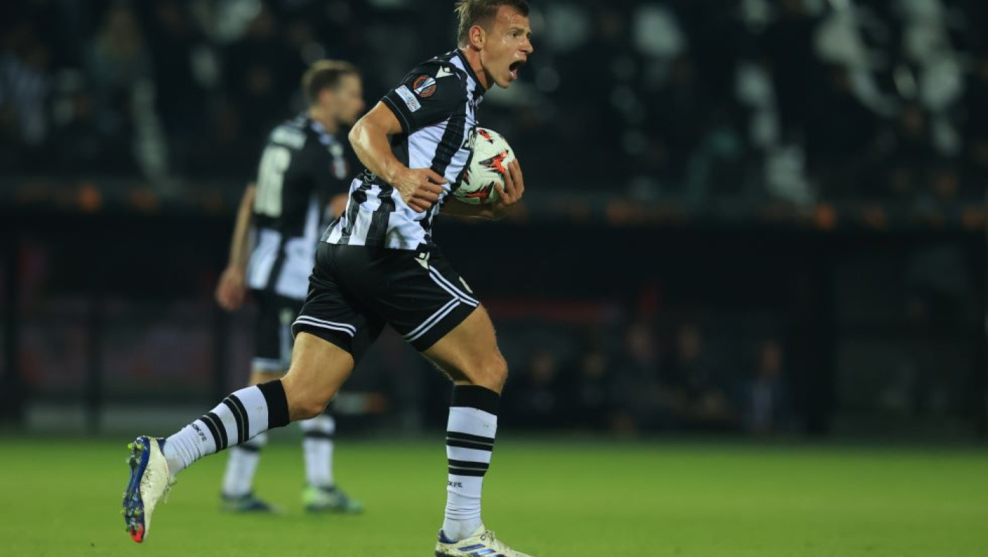 ΠΑΟΚ: Ιωση ο Σβαμπ, αναμένει τον Καμαρά