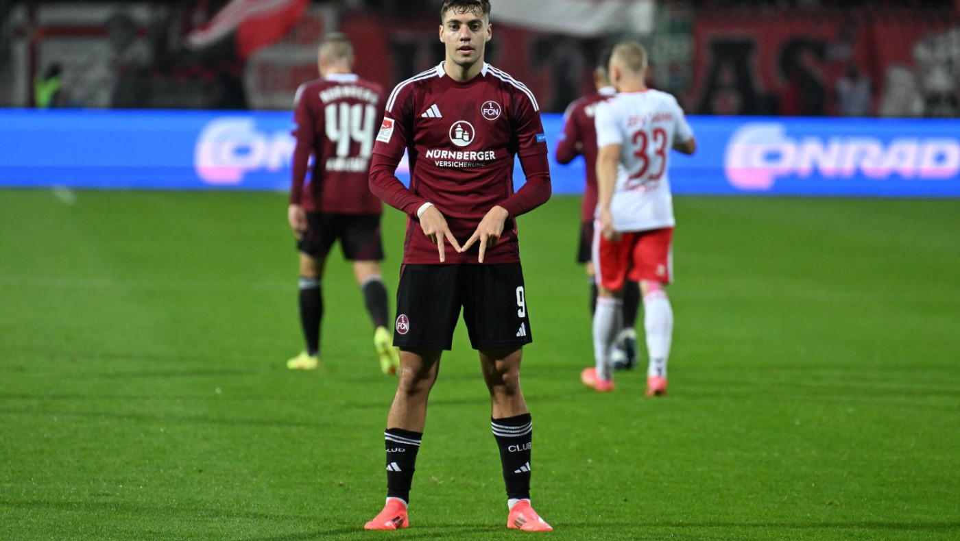 Πρώτη σε «χτυπήματα» η φανέλα του Τζίμα