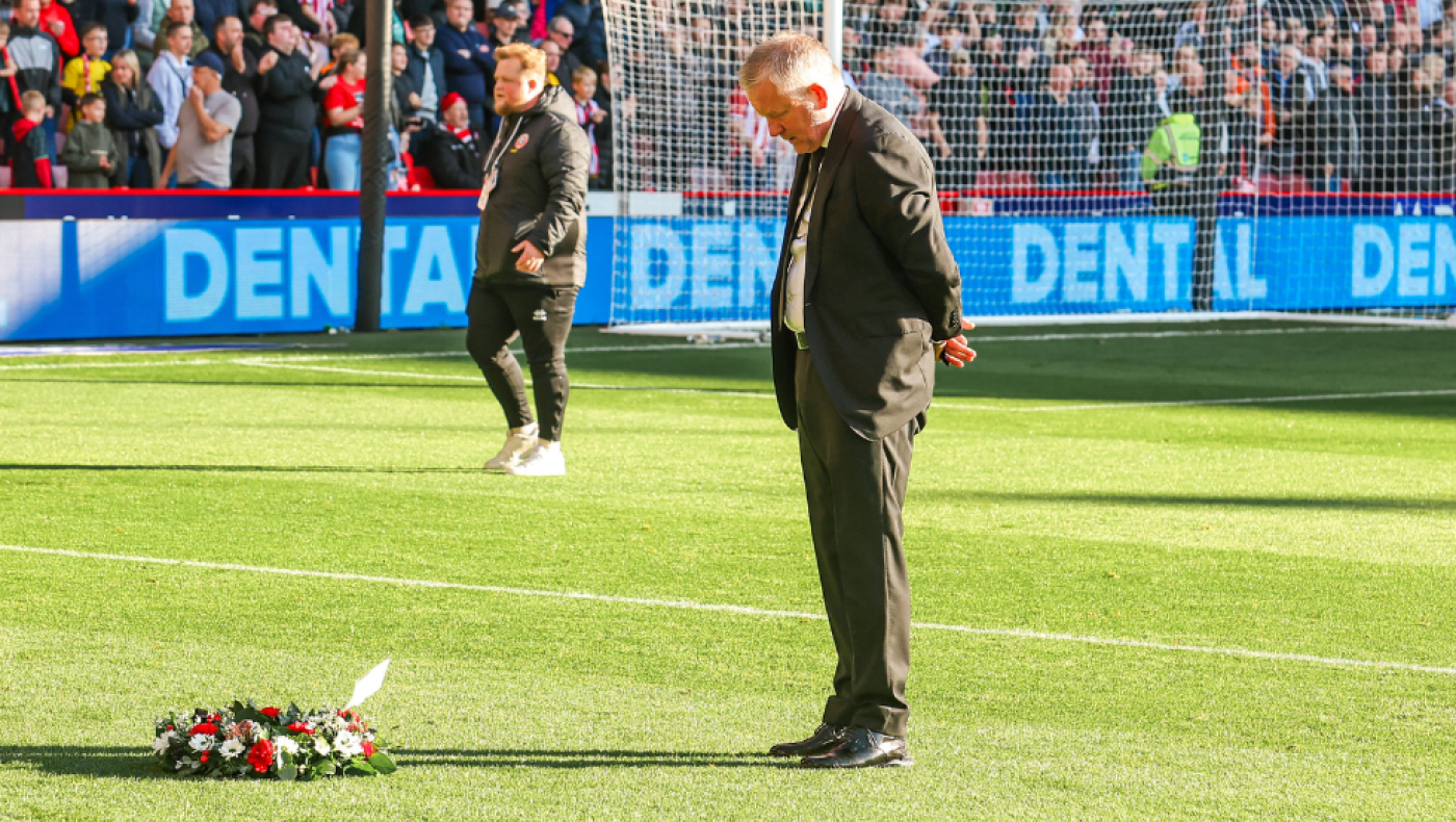 Συγκινητικές στιγμές στο Σέφιλντ - Στόουκ , τίμησαν τη μνήμη του Μπάλντοκ!