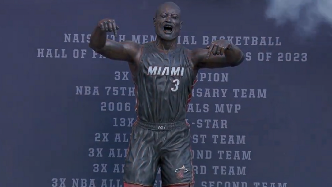 Αποκαλυπτήρια για το άγαλμα του Ντουέιν Ουέιντ: Η επική αντίδρασή του