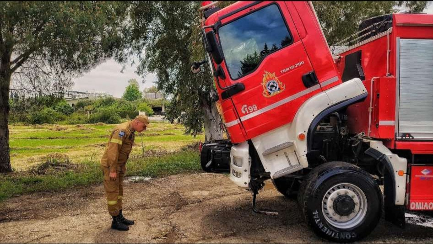 «Αυτοί με τα μπεζ»