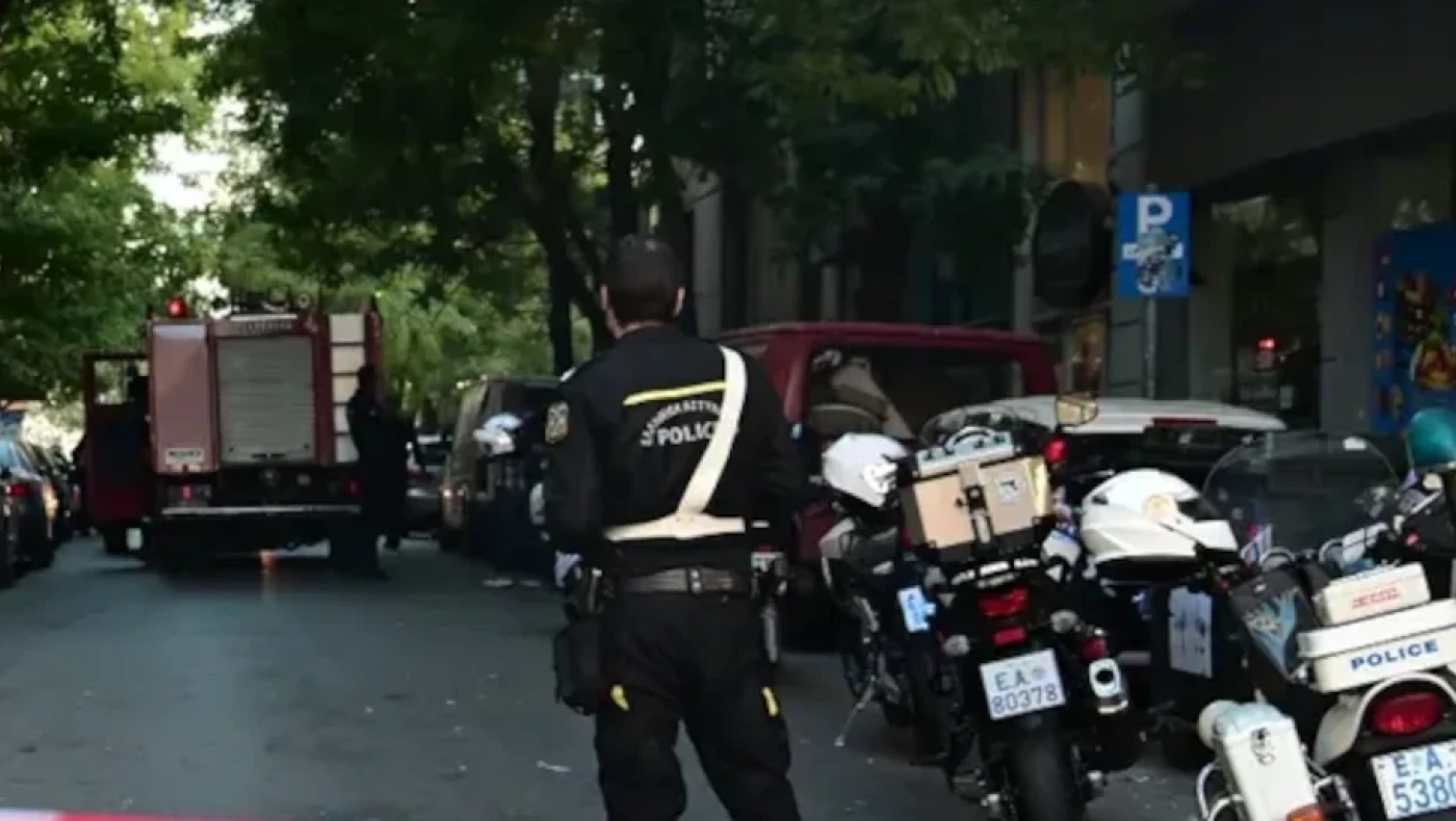 Έκρηξη στους Αμπελόκηπους: «Γνωστή» στις Αρχές η τραυματίας-Βρέθηκε πιστόλι στο σπίτι (vid)