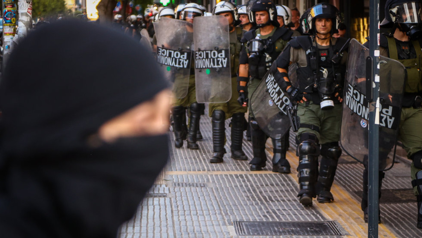 Δρακόντεια μέτρα στις συγκεντρώσεις για τα Τέμπη: Επί ποδός πάνω από 5000 αστυνομικοί