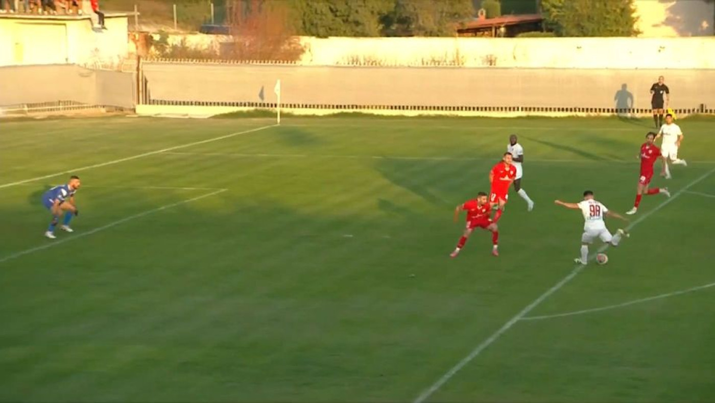 Απέδρασε η ΑΕΛ από τη Χαλάστρα με υπογραφή Στίνα