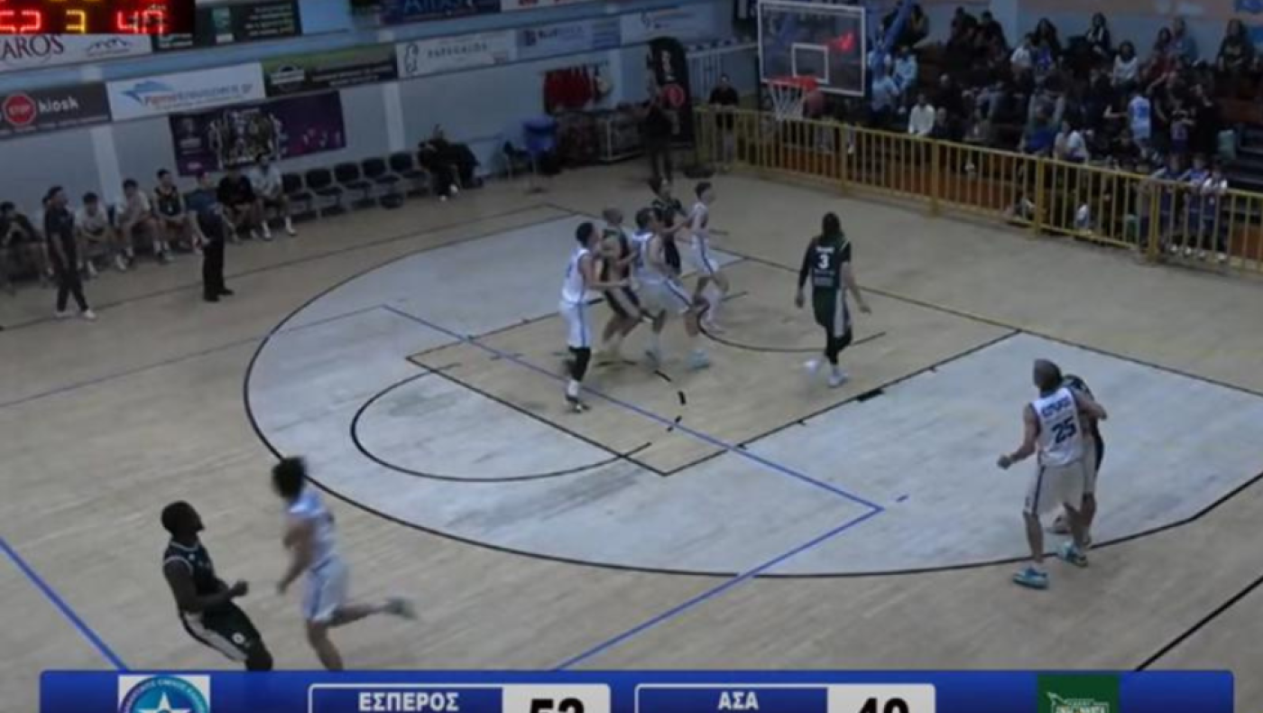 Απίστευτο σκηνικό με Γκαγκαλούδη: Tρίποντο με... σφαλιάρα σε αντίπαλό του