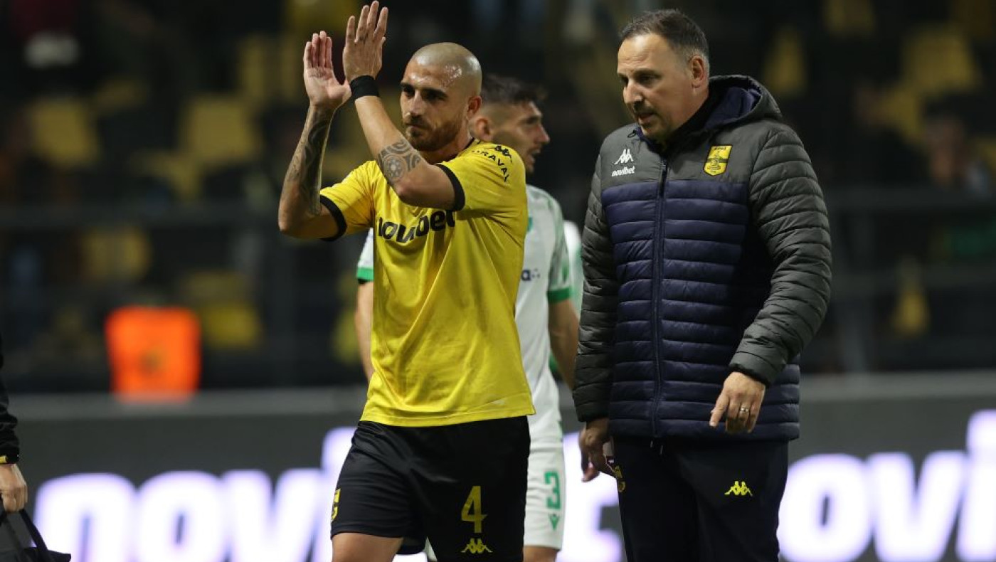 Άρης: Θλάση ο Βέλεθ, πρόβλημα και ο Νταρίντα