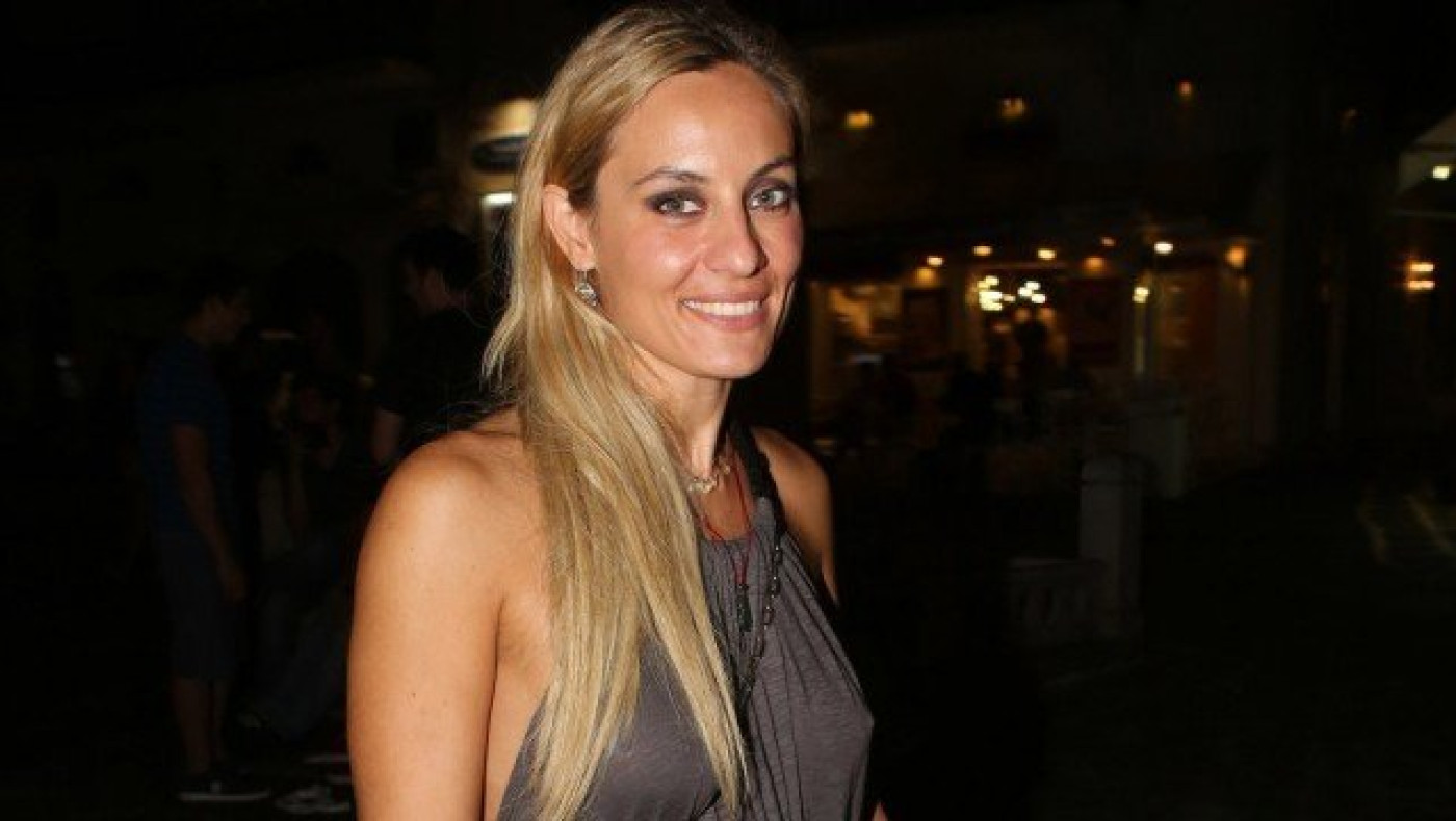 Βόλτα στη Μύκονο χωρίς σουτιέν η Ελεονώρα Μελέτη! (pics)