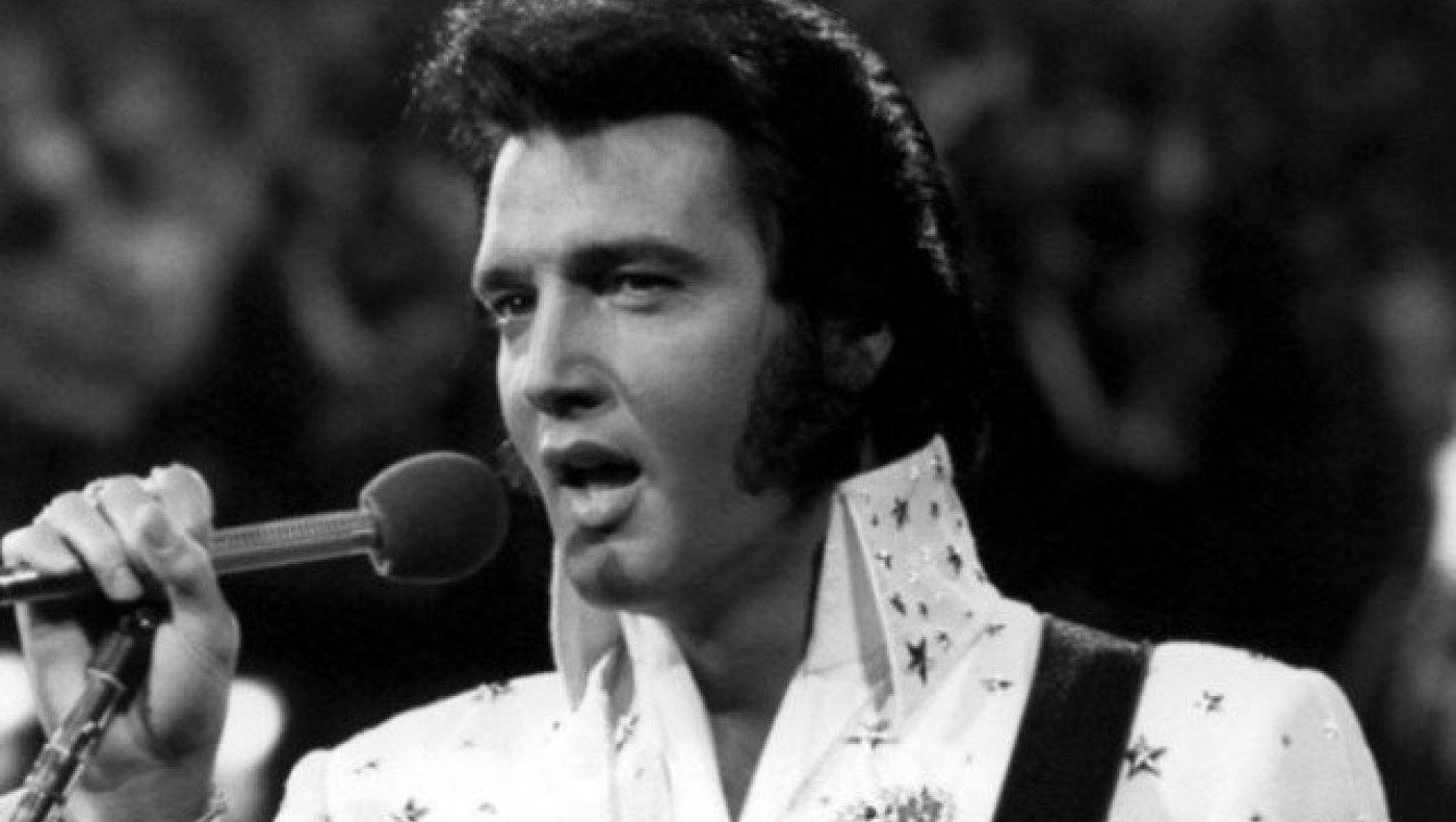 Ζει         ο         Έλβις       Πρίσλεϊ;     (video)