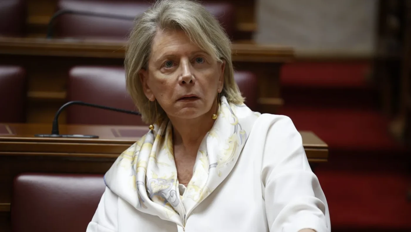 Μένει στον ΣΥΡΙΖΑ η Έλενα Ακρίτα - «Καλή επιτυχία Στέφανε»