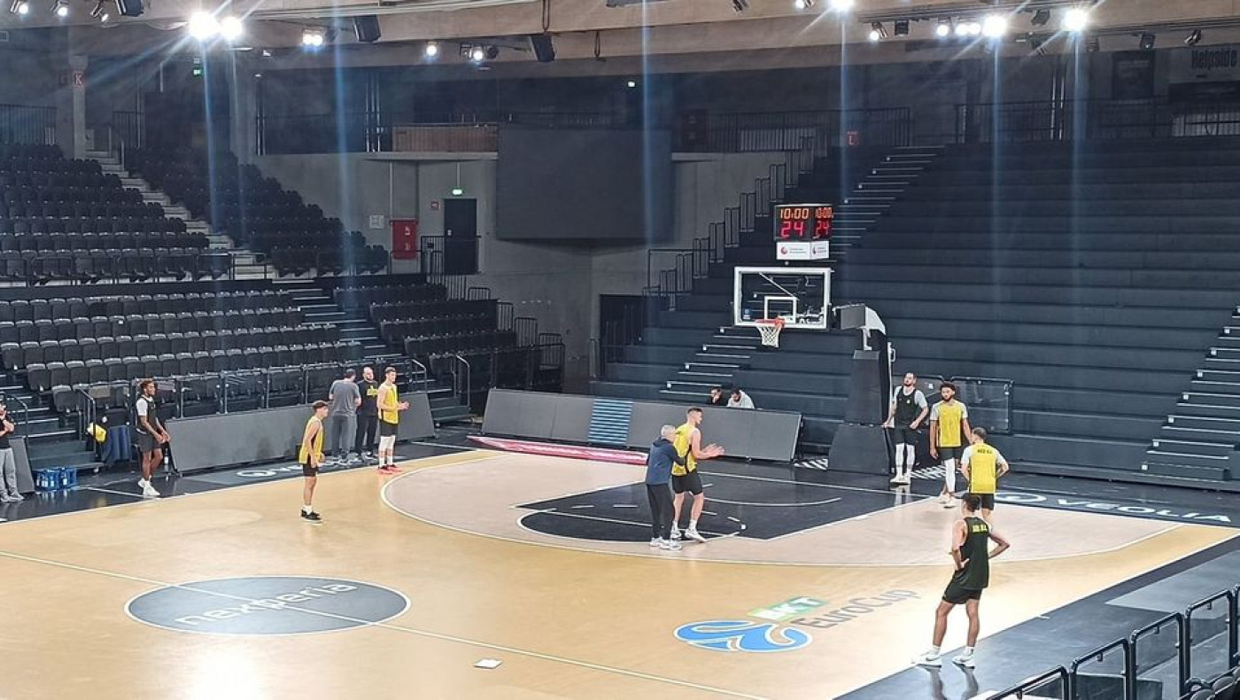 Άρης: Τουλάχιστον 500 οπαδοί στο Αμβούργο