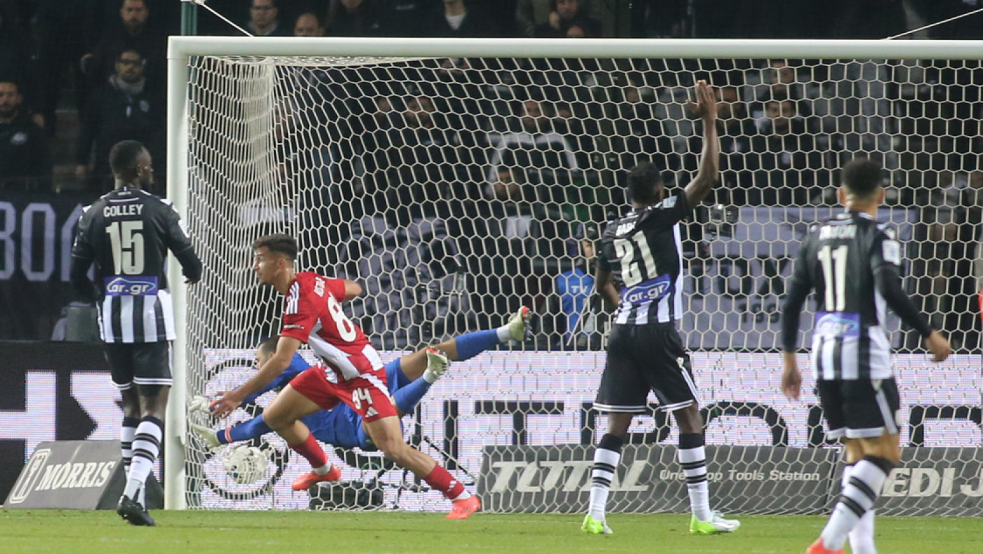 Ο ΠΑΟΚ δέχεται φάσεις και δεν κάνει καν φάουλ