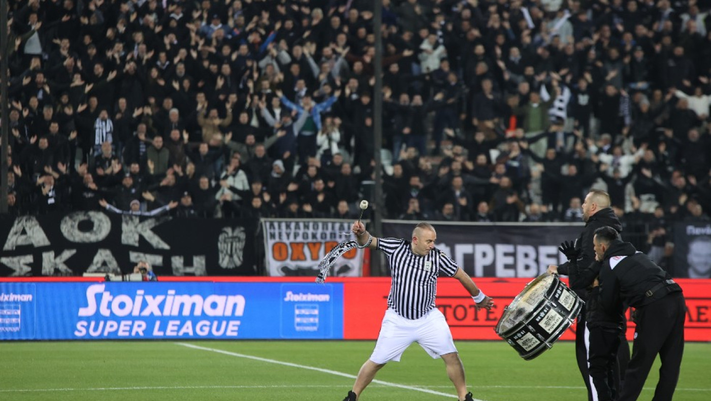 ΠΑΟΚ: Το πάθος ξεχειλίζει στη γεμάτη Τούμπα στο ματς με τον Ολυμπιακό