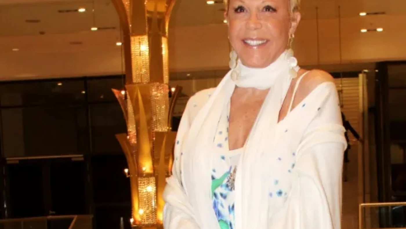 Ζωή Λάσκαρη: Δημοπρατούνται κοσμήματά της - Άγνοια δηλώνει ο Λυκουρέζος