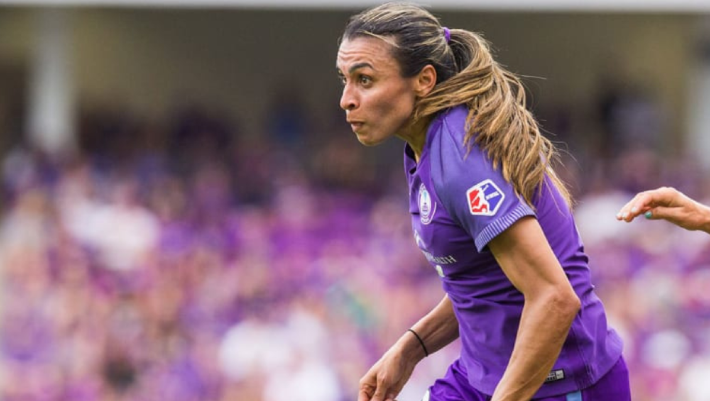 Γυναικείο ποδόσφαιρο: Απίθανο γκολ από την 38χρονη Μάρτα