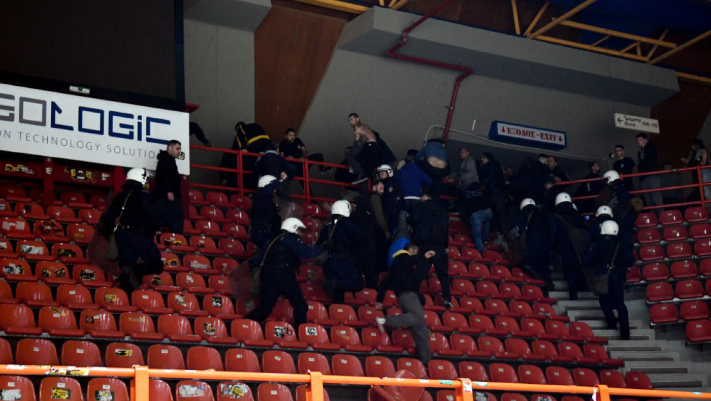 ΕΛΑΣ για Προμηθέας-ΑΕΚ: «Μας επιτέθηκαν βίαια-Τραυματίστηκε σοβαρά αστυνομικός»