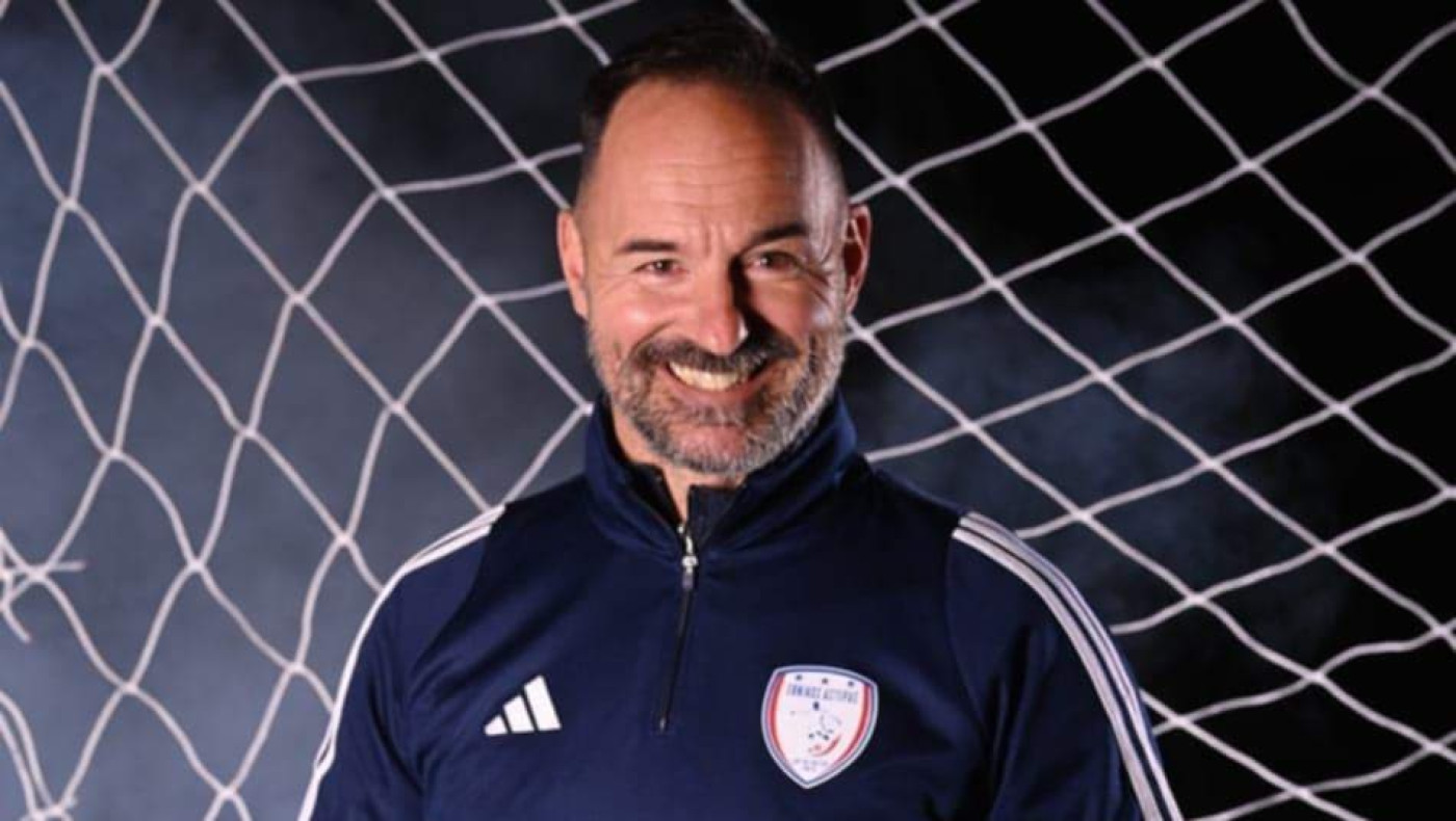 Μπουργκέλης: «Να εμπνεύσουμε μια γενιά που θα αγαπήσει το ποδόσφαιρο»