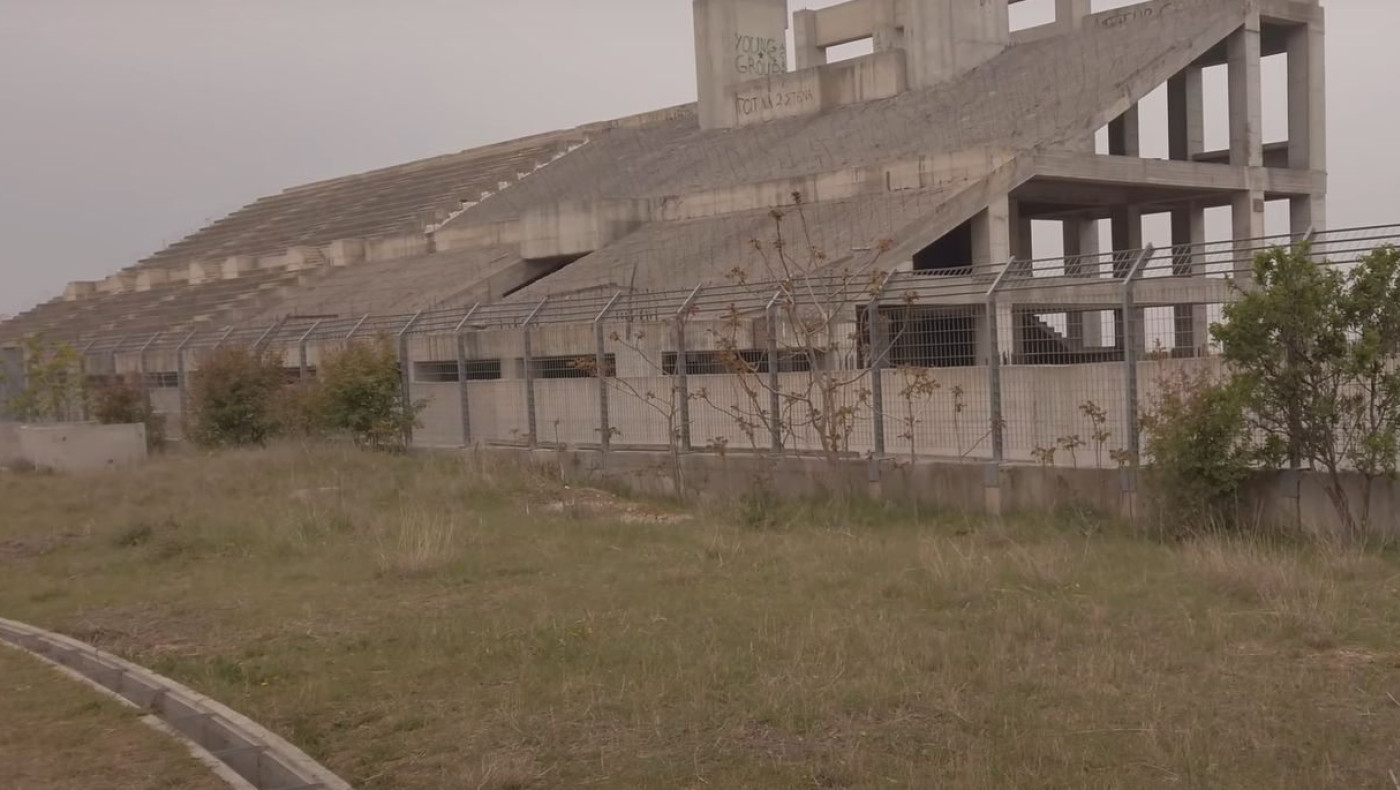 Θεσσαλονίκη-Εύοσμος: Προχωρά η κατασκευή του παρατημένου ημιτελούς γηπέδου στον Περιφερειακό