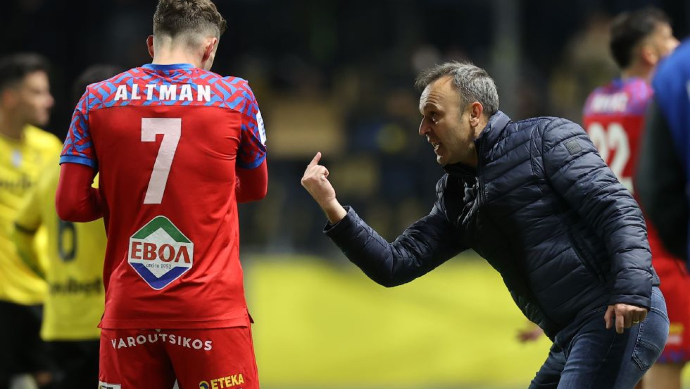 Μπράτσος: «Οι παίκτες μου πήραν αυτό που άξιζαν»