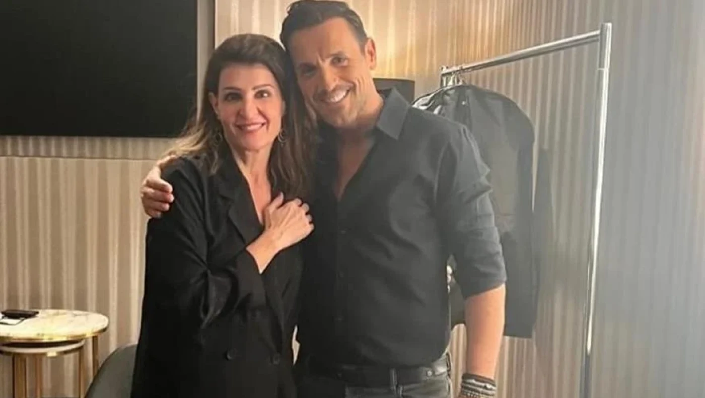 Η Νία Βαρντάλος στη συναυλία του Νίκου Βέρτη στο Λος Άντζελες