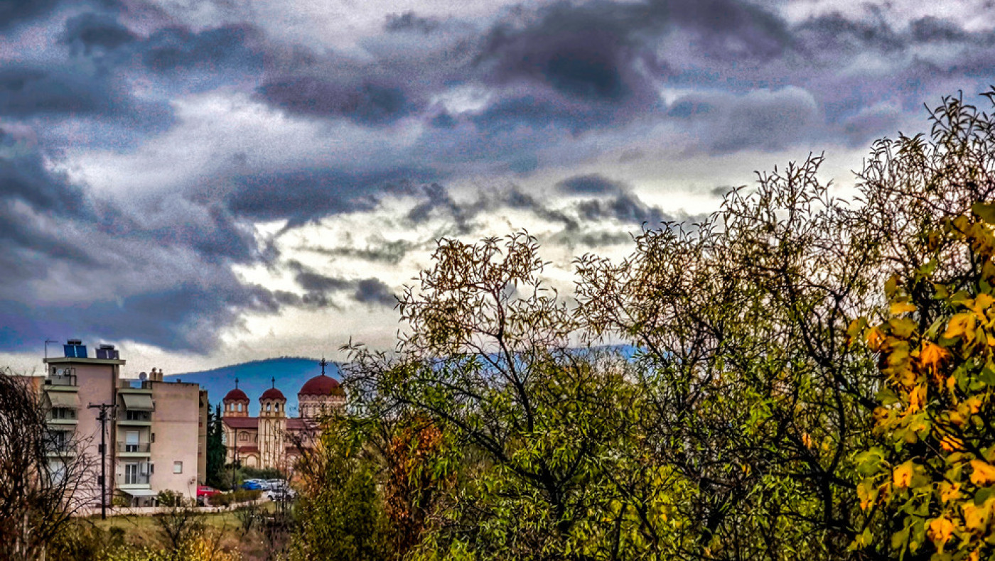 Ο καιρός το Σάββατο (14/2): Παροδικές νεφώσεις με πιθανότητα για τοπικές βροχές