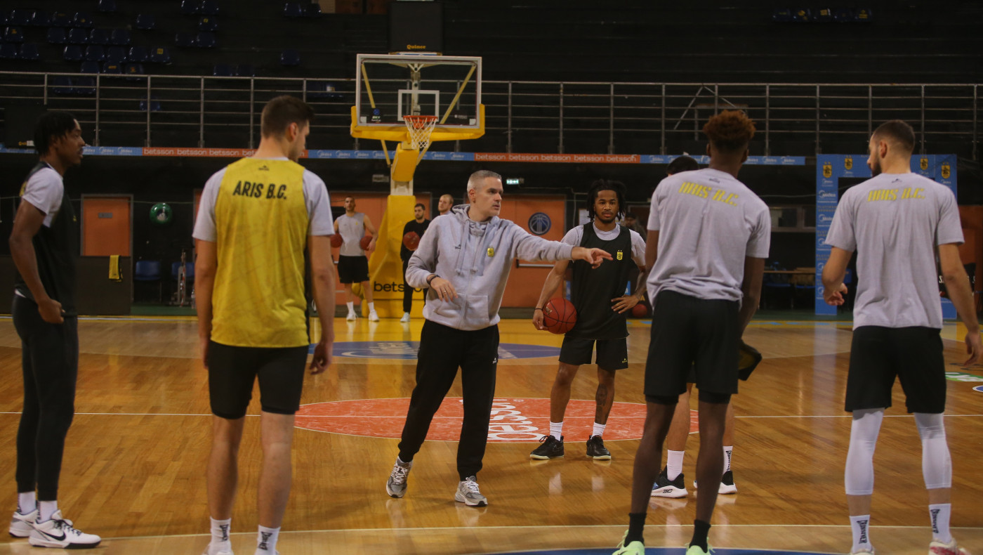 Άρης: Αναχωρεί για Βουλγαρία ενόψει Χάποελ