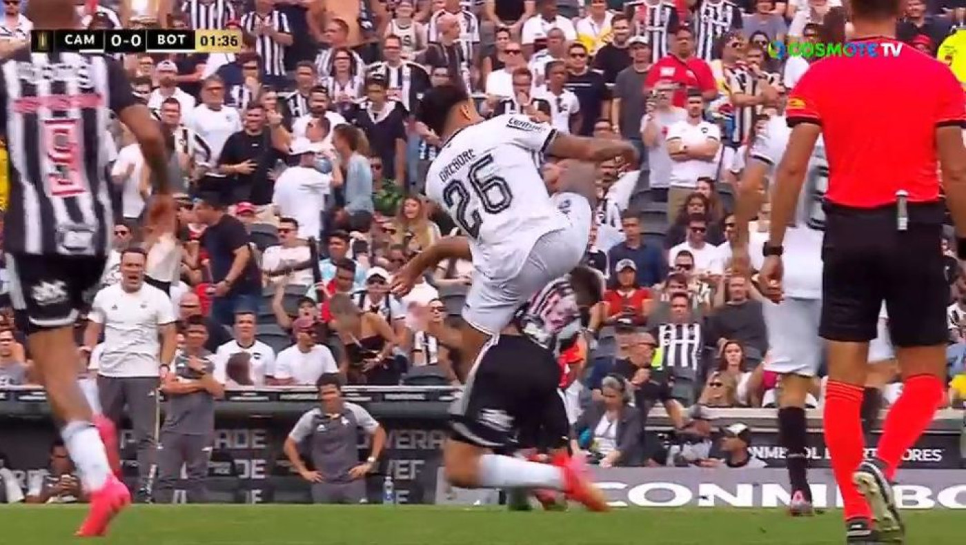 Κόπα Λιμπερταδόρες: Μαρκάρισμα για... φυλακή και αποβολή στα 40 δευτερόλεπτα! (vid)