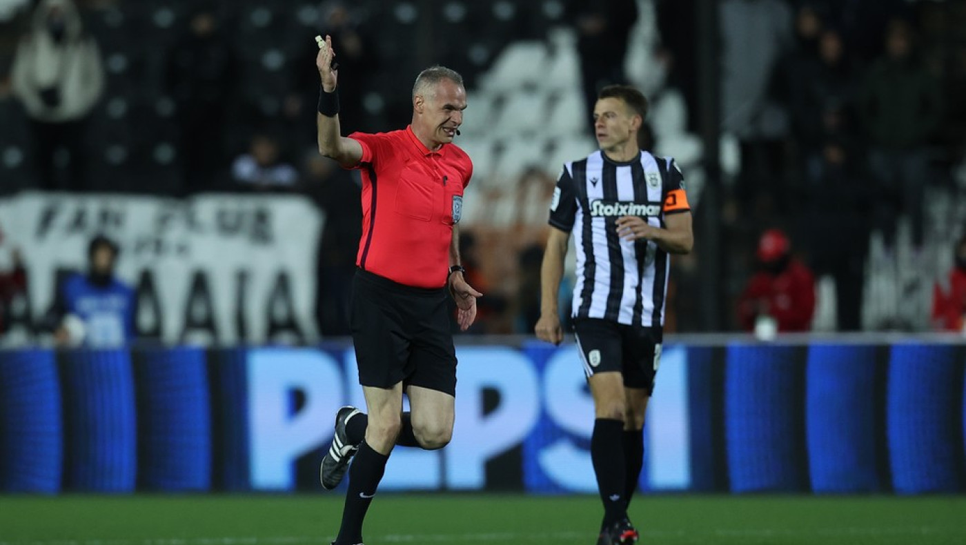 Κόλεϊ κατά διαιτητών: «Σήμερα μας έκλεψαν τους βαθμούς»