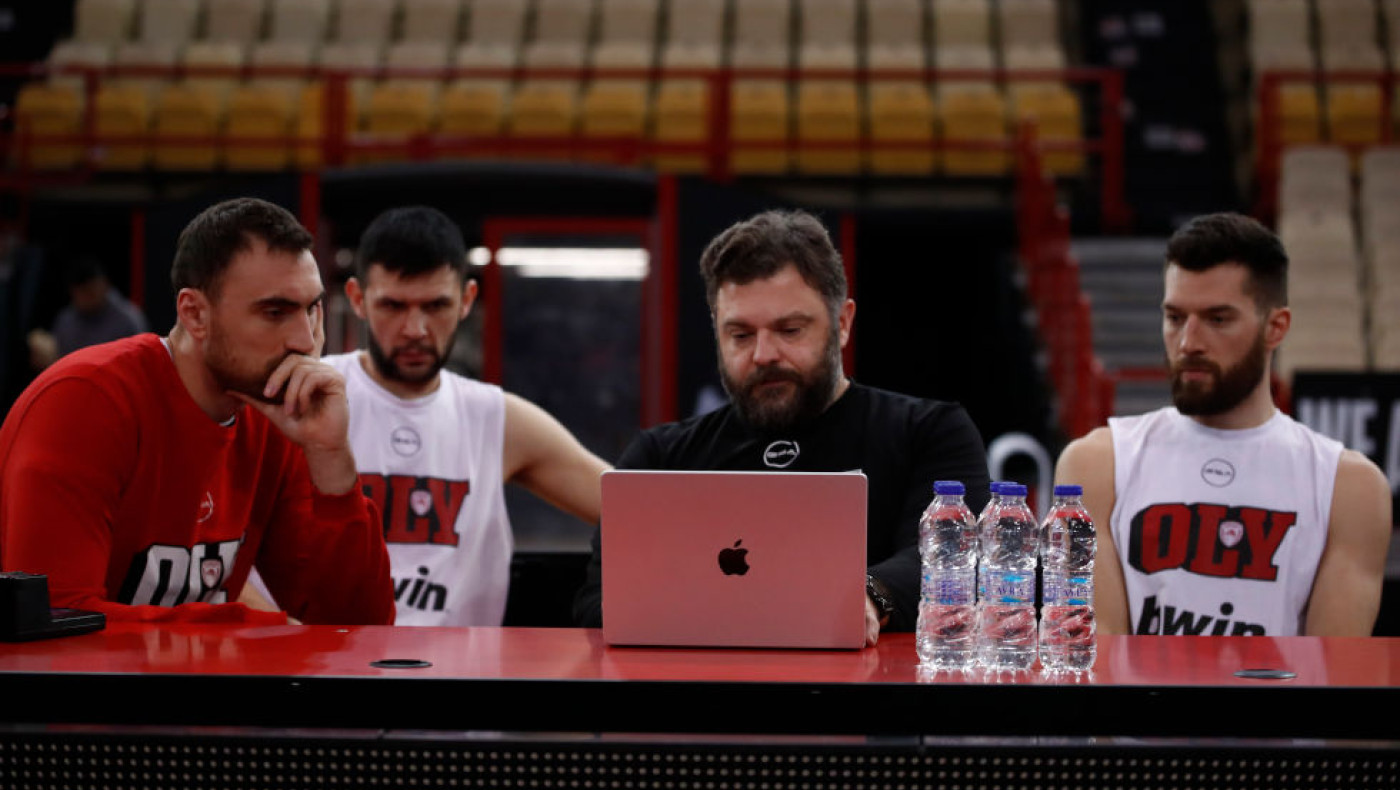 Η «βρώμικη» δουλειά των Γουόκαπ, Γκος και Μιλουτίνοφ κόντρα στην Παρί