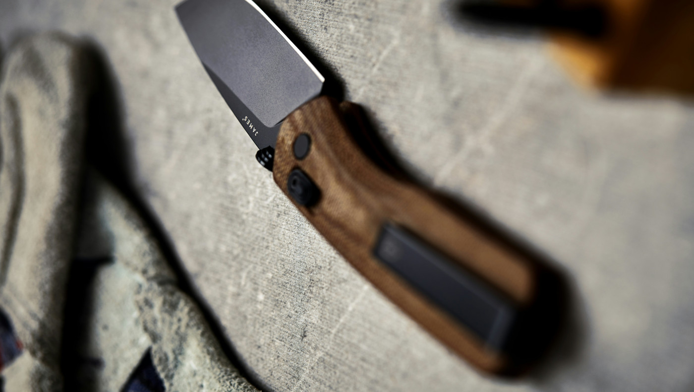 Αγρίνιο: Κυνήγησε με μαχαίρι και έκαψε στο πρόσωπο την κόρη του