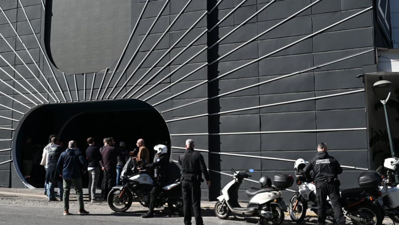 Βουλιαγμένη: Ανοίγει ξανά το κλαμπ που έδινε αλκοόλ σε ανήλικους