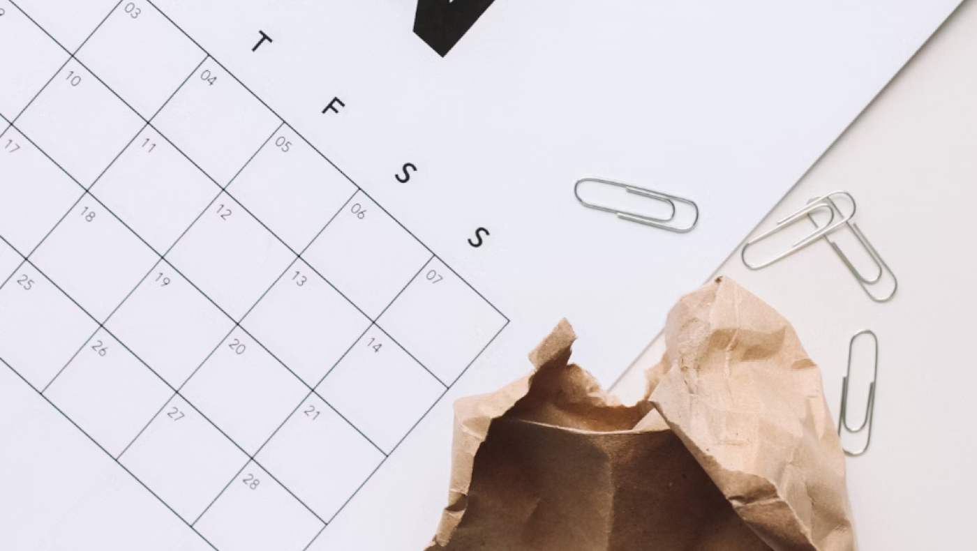 Μπαράζ... τριημέρων φέρνει το 2025: Μάθετε πότε πέφτουν