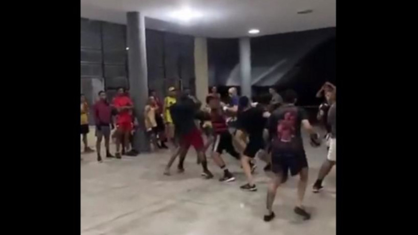 Βραζιλία: Προπόνηση για... ξύλο πριν από ντέρμπι