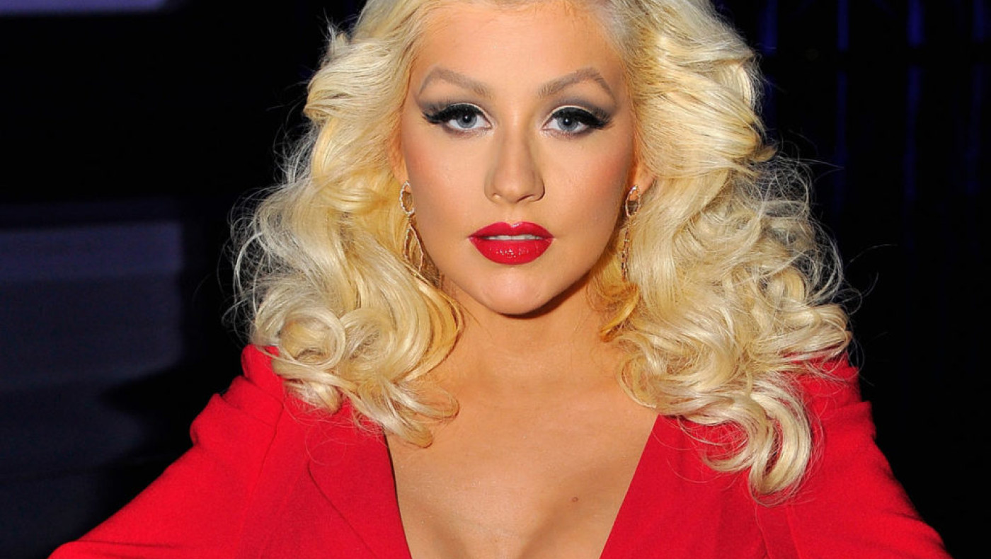 «Δώρο» γενεθλίων από Αγκιλέρα-Έκλεισε τα 44 χρόνια και πόζαρε ημίγυμνη