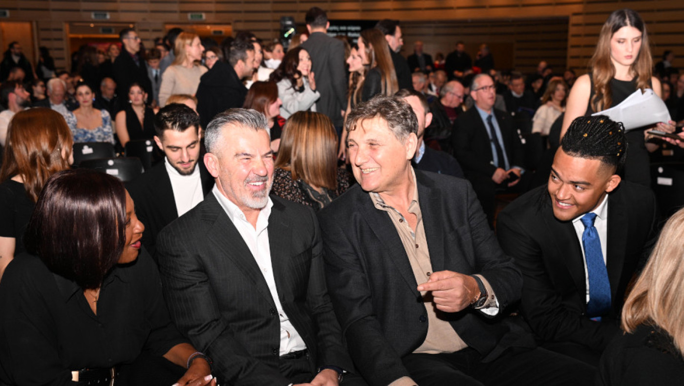 Η απονομή στους Ολυμπιονίκες: Τα «άσπρα γένια» του Πετρούνια και ο «περήφανος Έλληνας» Κουρουγκλίεφ (vid)